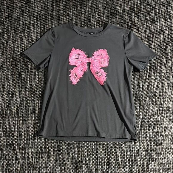 SHEIN Pink and Gray Short Sleeve Tee with Bow Design - Picture 1 of 4